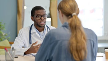 Opioids: doctor speaking with a patient 1470486017
