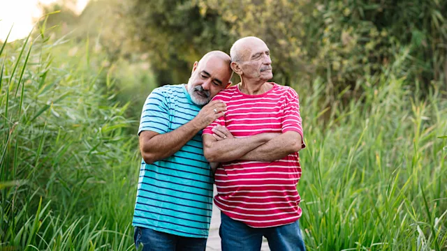 Relationships: couple outside in a park 1341385203