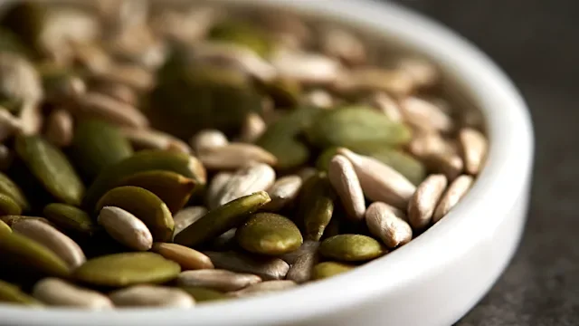 diet-nutrition: pumpkin sunflower seeds 1150047352