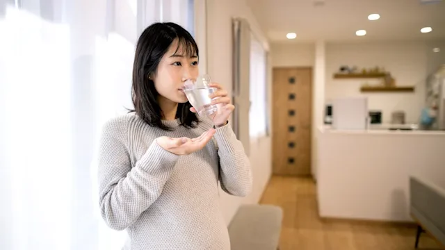 Health: Levothyroxine: pregnant woman taking medicine-1187710927