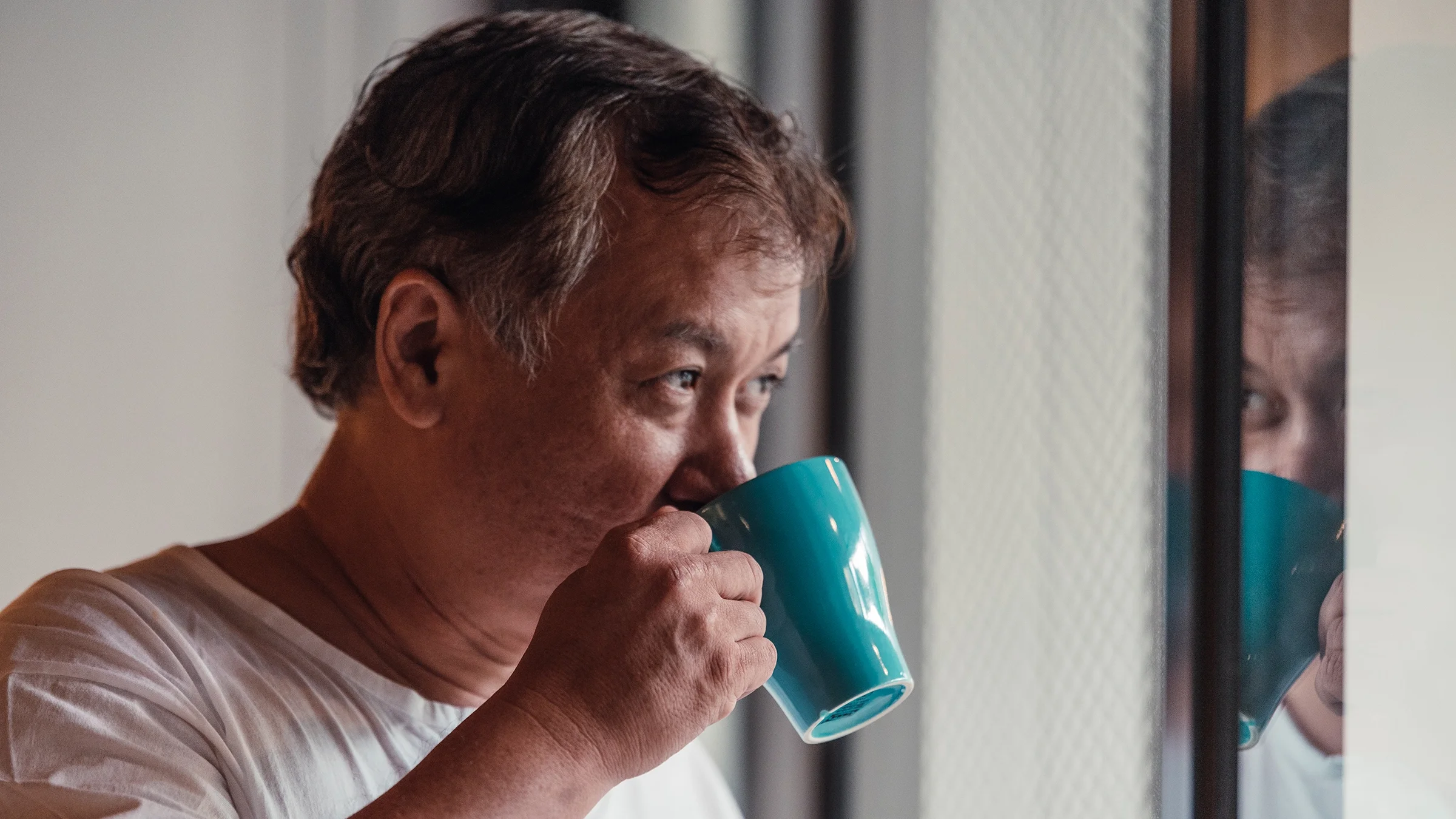 Man drinking coffee