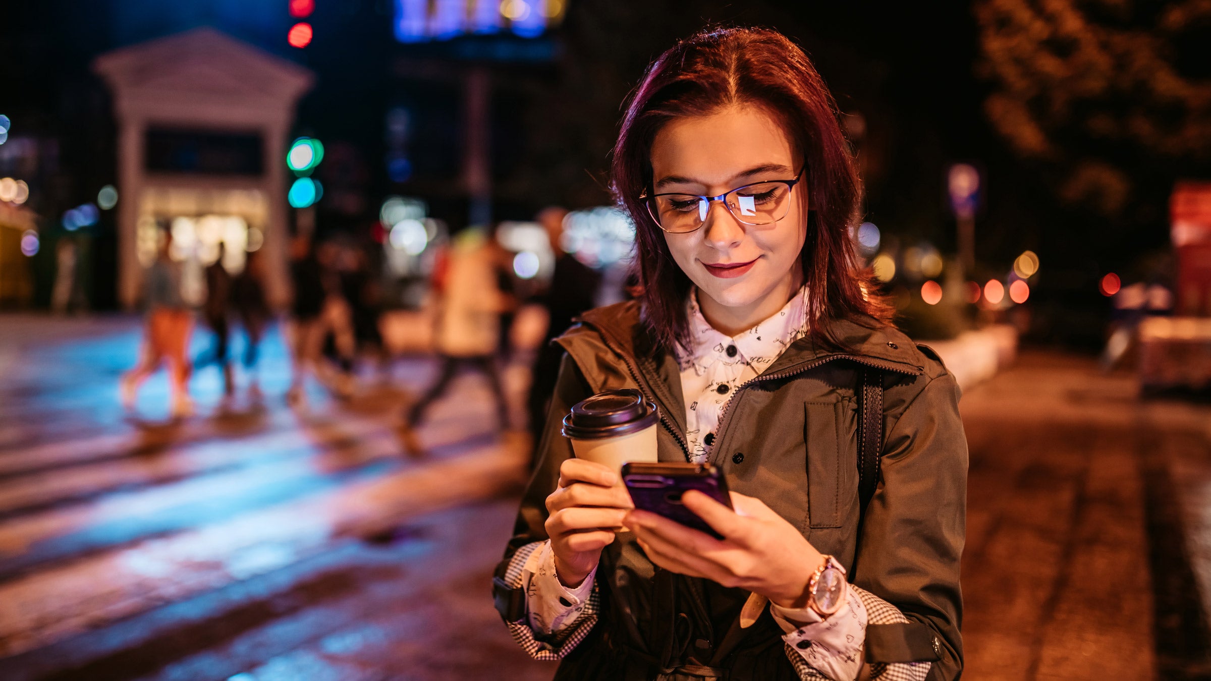 Diet nutrition: Coffee at night: holding coffee phone night 1311512412