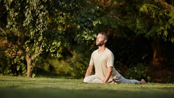 Movement exercise: man pigeon pose 466223704