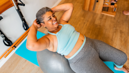 GLP-1s achieve their full effect at 4 to 12 months, but you’ll see changes in the first few weeks. Read on to learn more about how long it takes for GLP-1s to work.