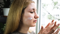 Retin-A and Retin-A Micro are topical acne treatments with the same active ingredient, tretinoin. Here’s how they’re different.