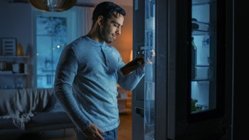 Acetaminophen: Alcohol: opening fridge looking at beer 1208033023