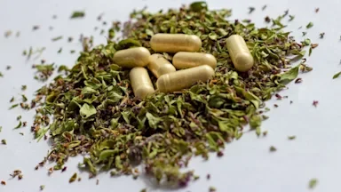 Health: Supplements & Herbs: GettyImages 1147597529