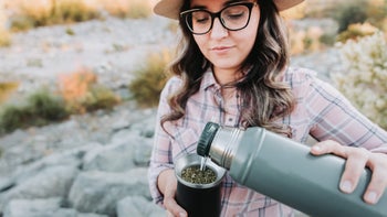 latine health: woman pouring yerba mate 1392655602