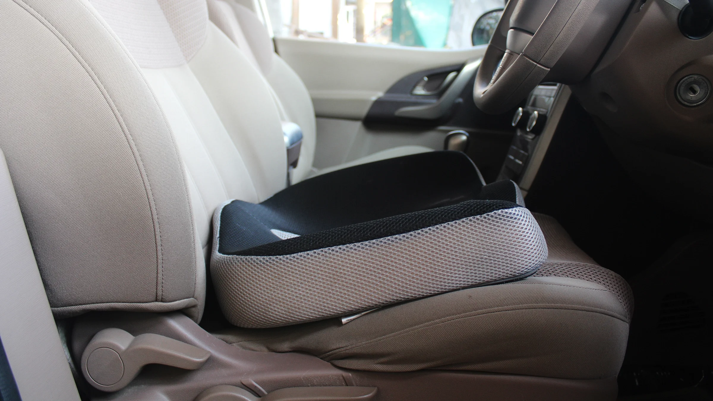 A coccyx memory foam can help during your recovery from pilonidal cyst removal.