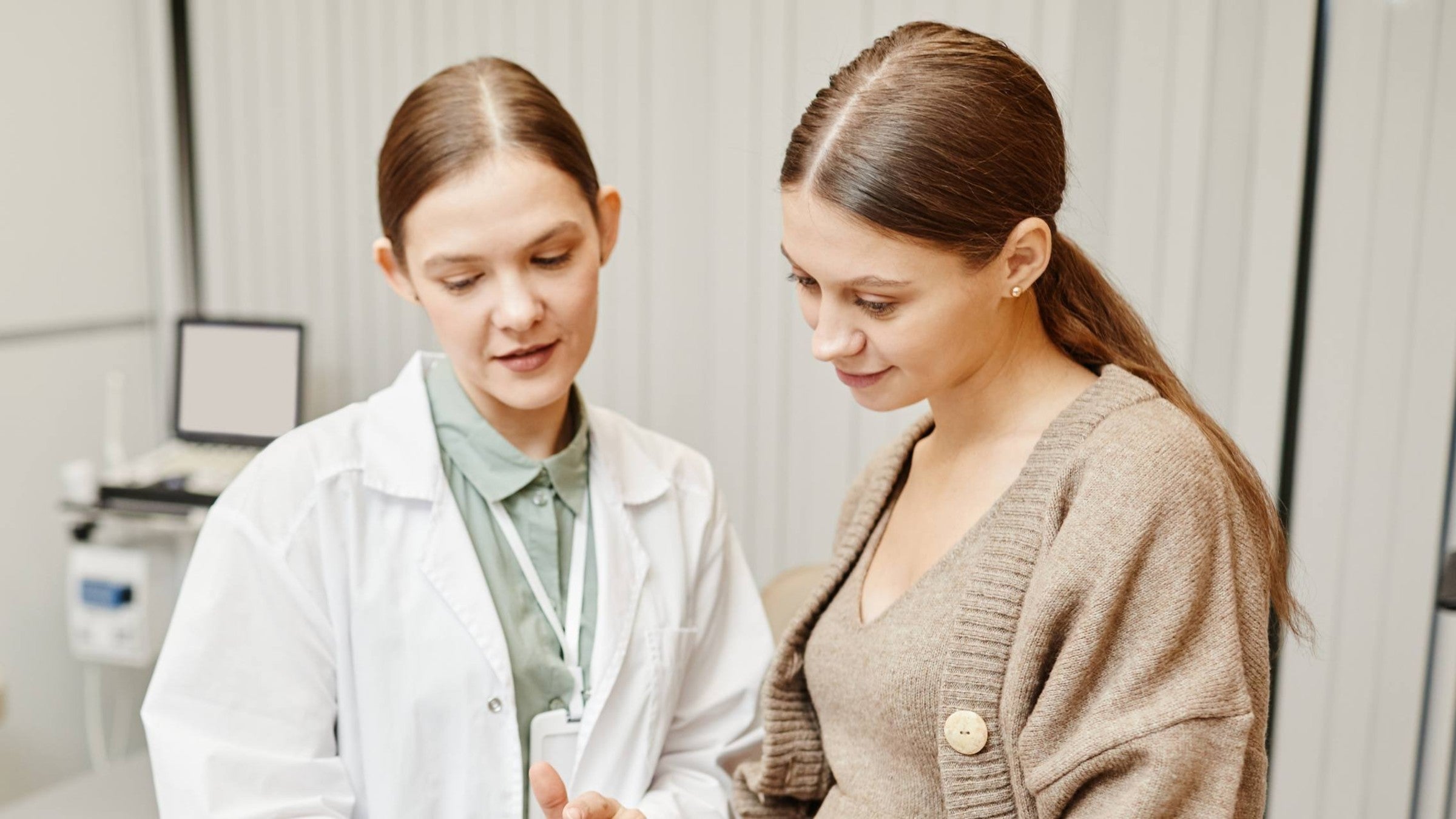 Diagnostics: CT vs MRI: patient hcp consultation 1387263880