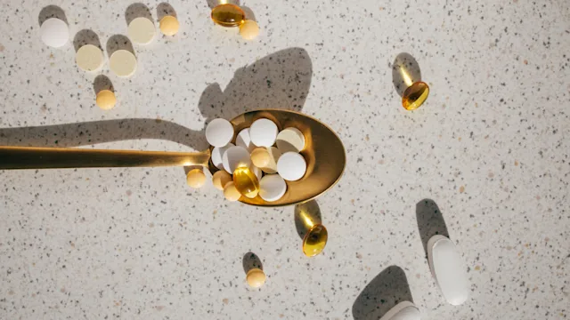 Diabetes: Supplements: still life medicine on spoon 1306357621