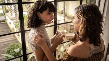 Eating disorders: consoling friend 1312513413