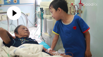 Health: Polycystic Kidney Disease: child at grandmothers bedside