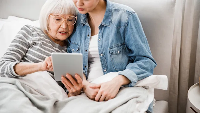 Medicare: using tablet with grandchild 1209577393