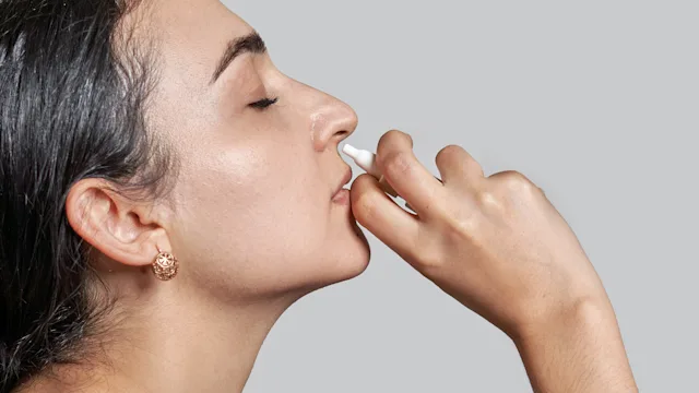 Nasacort vs. Flonase for Allergies: 8 Ways These Nasal Sprays Compare