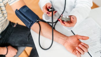 Antihistamine: closeup blood pressure 1371119442
