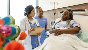 Renal cancer: patient hcp conversation hospital bed 1503065266