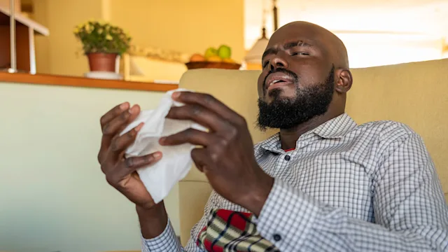 Olopatadine vs. Zaditor: 5 Differences Between These Allergy Eye Drops