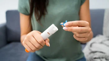 closeup epipen 1184225794