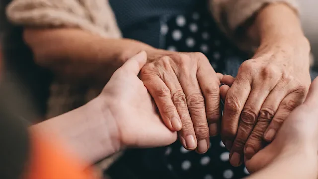 How to Help Someone With an Opioid Addiction