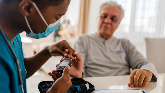 Diabetes: Devices: nurse tests patient 1348095017