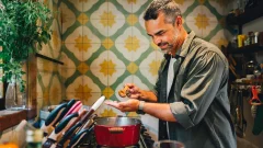 Though you can take Viagra with or without food, certain meals can interfere with it. Learn more with this list of foods to avoid when taking Viagra.