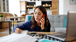 Levothyroxine is a synthetic hormone that treats hypothyroidism. The cost of levothyroxine without insurance varies depending on several factors.