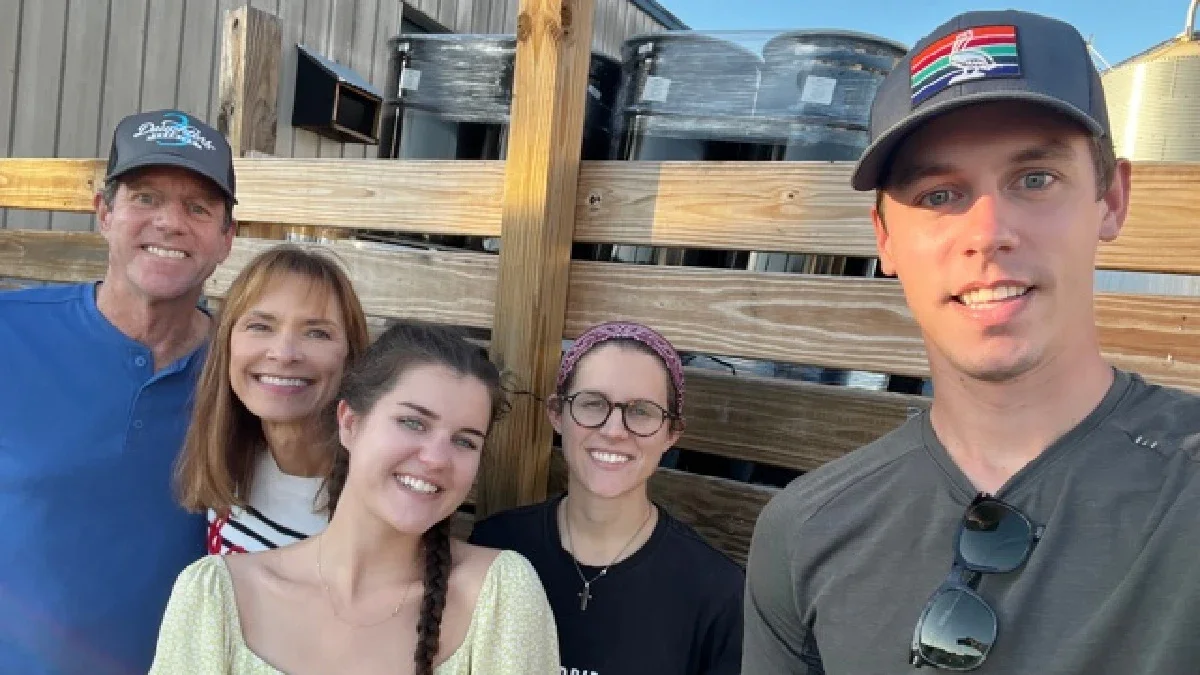 Bill Potts is pictured in a snapshot with his wife and three children.