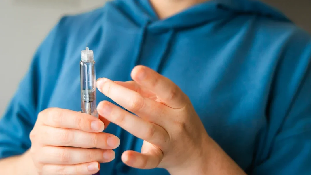 GLP-1 Injections: What to Consider Before Using GLP-1s article image