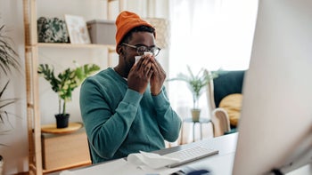 Health: Antihistamines: man blowing his nose 1383932535