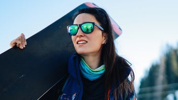 Eye: Photokeratitis: snowboarder sunglasses-1304614890