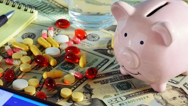 Drug costs and savings: pill piggy bank calculator 997757720