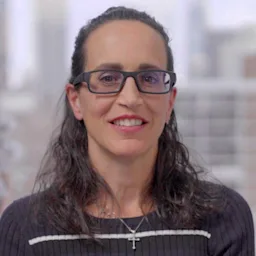 Stephanie Bernik, MD, FCAS