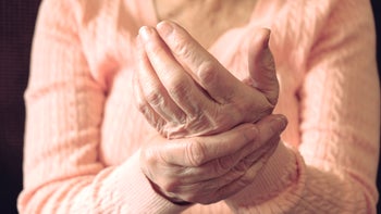 Health: Pain: hand pain older patient-918151152