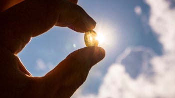 Health: vitamin-d-deficiency: viatmin d sunshine-1128987268 (1)