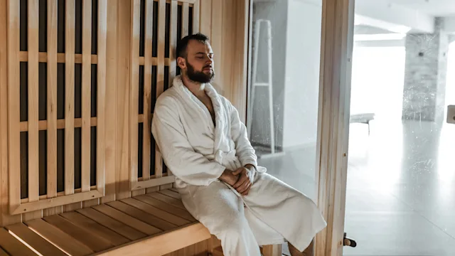 Weight-loss: man using sauna 2052947758