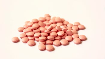 Health: Xarelto: pile of round pink pills-147089101