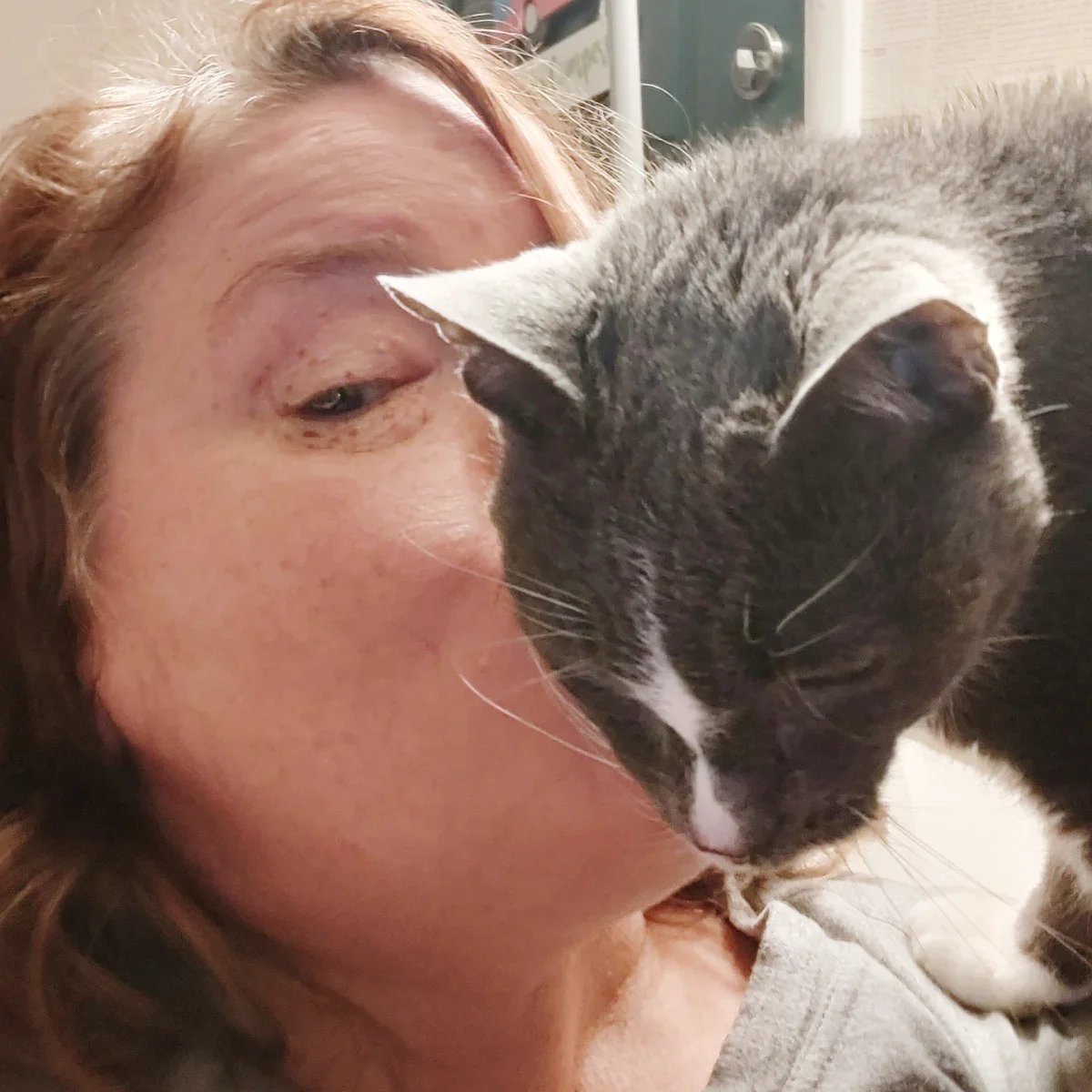 Kellie Gormly is pictured with her cat Dharma.