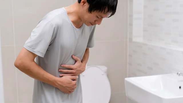 flu: stomach pain by toilet 1487932253