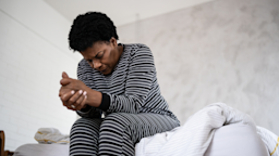 Tramadol and hydrocodone are opioid pain relievers prescribed for severe pain. They share some side effects, but they also have differences.