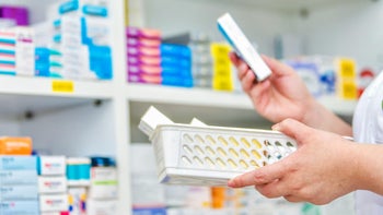 Weight loss: Qssymia vs Contrave: close up pharmacy 1178750938