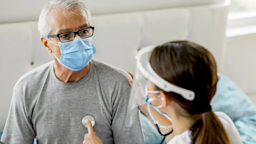 Senior man having his heart checked by his doctor at an at home visit.
bymuratdeniz/E+ via Getty Images