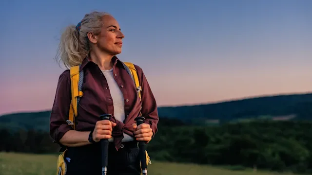 Movement exercise: woman hiking 1406242741