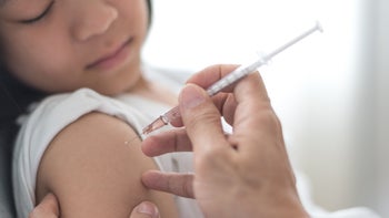 Health: Allergies: child shot-1129486499