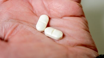 Ubrelvy: white pills in hand 1371326146