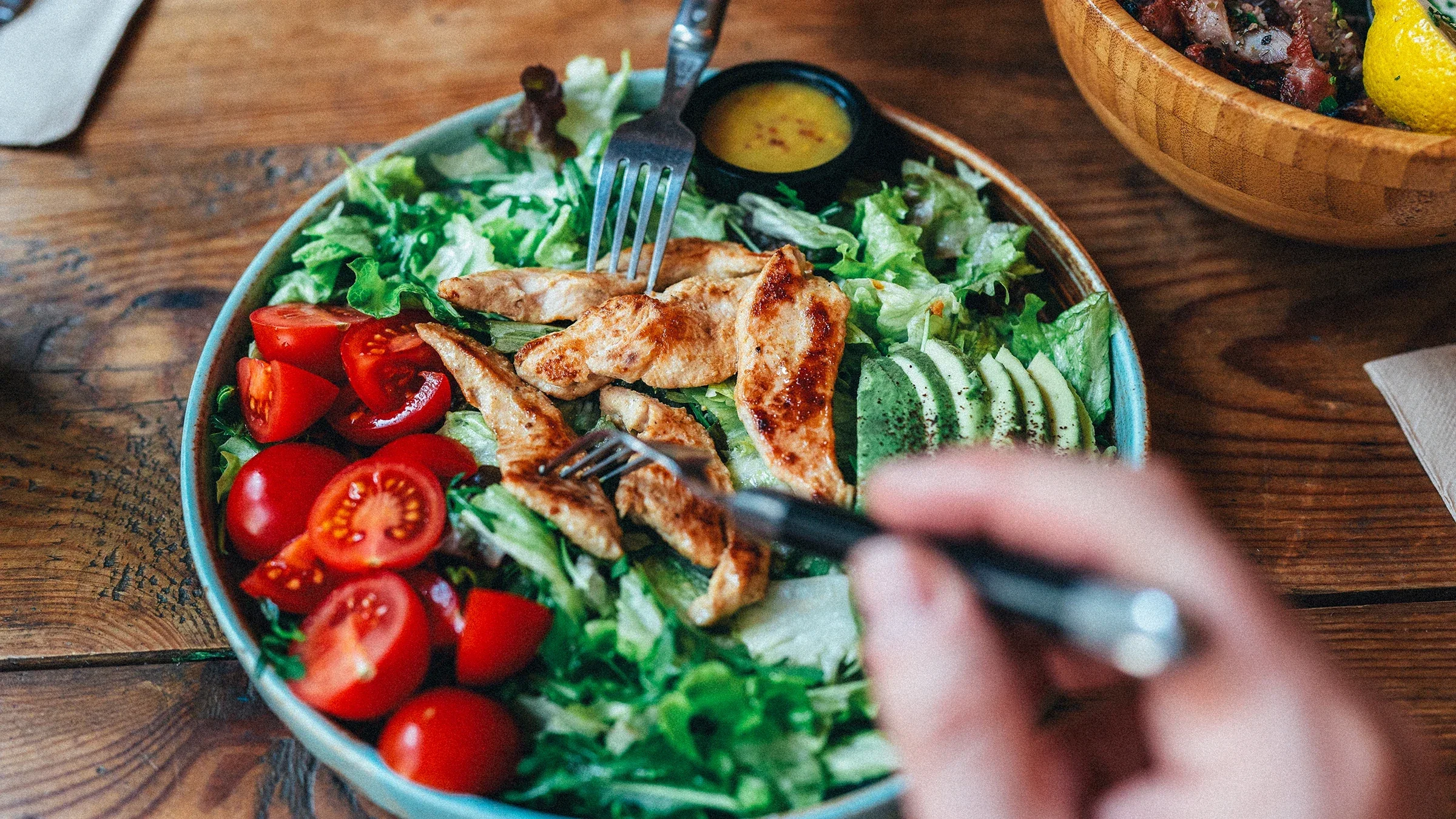 Grilled chicken breast with salad
filadendron/E+ via Getty Images