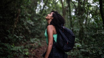 Movement exercise: woman on a hike 1367398684