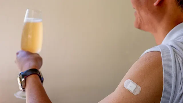 Can You Drink Alcohol After Getting the Flu Shot or While Taking Tamiflu or Xofluza?
