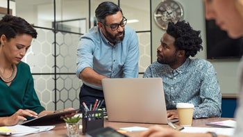 at work: business people at workplace 1059661326