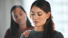 Bipolar disorder (BPD) symptoms in women can vary from BPD men, and sometimes the differences are overlooked. Learn how women with BPD experience mixed episodes, mania, and more.